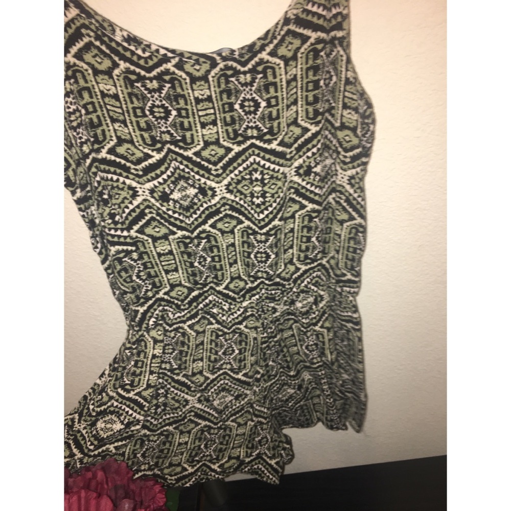 Romper - Picture 4 of 4